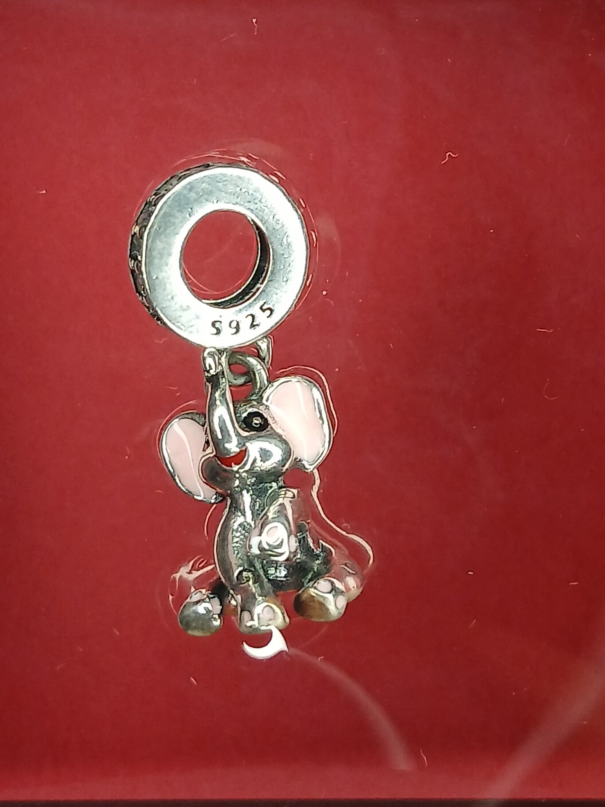 Dumbo от Disney x Pandora